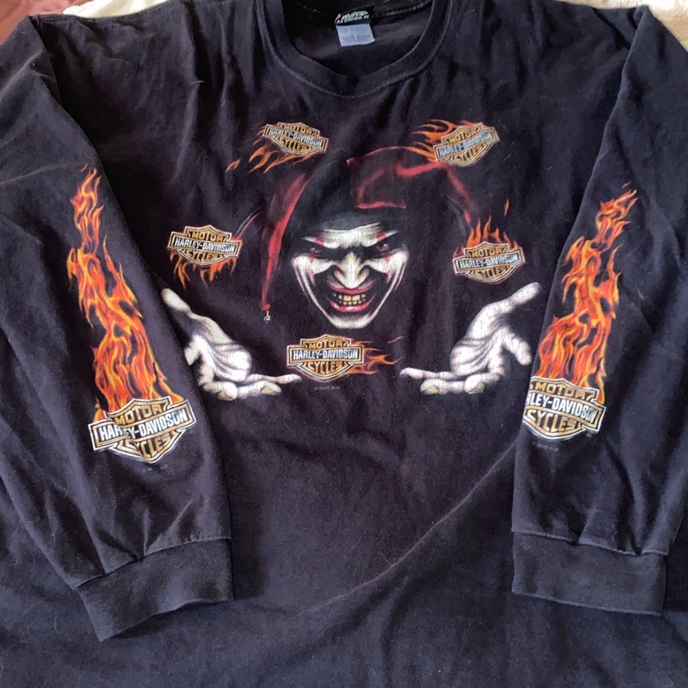 HD Tee - Picture 3 of 4